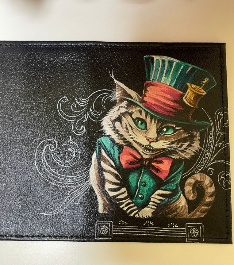 Обложка для паспорта именная с рисунком ручной работы Чеширский кот.jpg Обложка для паспорта именная с рисунком ручной работы Чеширский кот.jpg