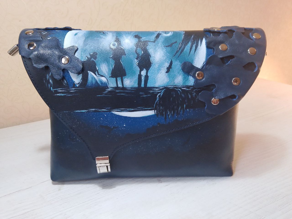 Женский клаьч из кожи с индивидуальной росписью "Полнолуние".jpg Женский клаьч из кожи с индивидуальной росписью "Полнолуние".jpg