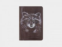 Кожаная обложка для паспорта с рисунком "Енот" — женский кожаный кошелек-портмоне ручной работы с рисунком на заказ
