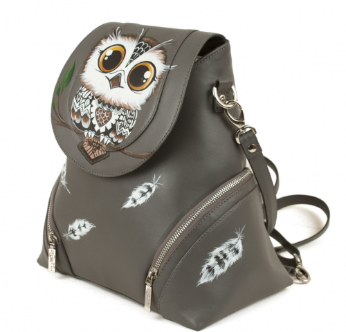 Модная женская сумка-рюкзак с ручной росписью "Совенок" ручной работы с рисунком и вышивкой на заказ
 фото 3