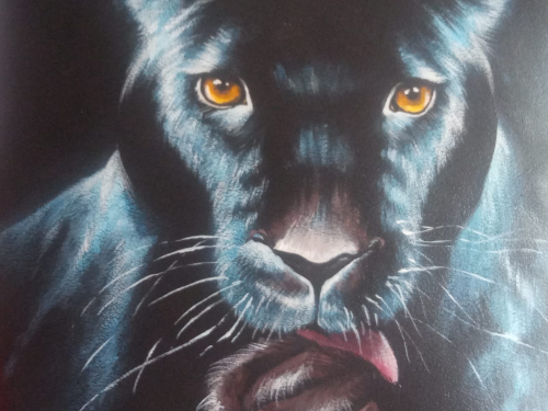 Женская кожаная сумка через плечо с рисунком ручной работы "Черная пантера" — кросс боди с принтом на заказ фото 7