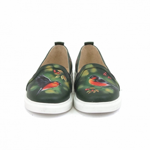 Слипоны с белой подошвой с росписью "Красногрудые снегири" - кожаные женские кеды и слипоны ручной работы с рисунком на заказ | Sumnizza фото 2
