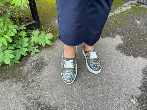 Модные женские кеды "Енотик" - кожаные женские кеды и слипоны ручной работы с рисунком на заказ | Sumnizza фото 4