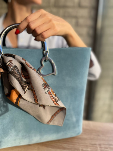 Женская замшевая сумка шоппер на заказ - ручная работа - кожаная и замшевая женская сумка шоппер ручной работы с рисунком и вышивкой на заказ фото 2