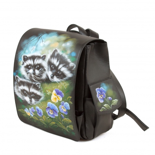 Черный женский рюкзак с карманами и рисунком "Добродушные еноты" - кожаный рюкзак ручной работы с оригинальным рисунком на заказ |  Sumnizza фото 3