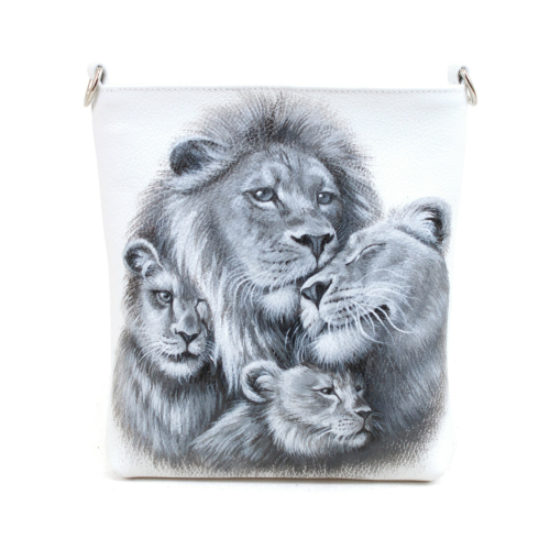 Сумочка женская кросс боди с рисунком ручной работы "Семейство львов" — кросс боди с принтом на заказ фото 2