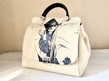 Женская кожаная сумка-портфель с рисунком ручной работы 'Кокетка' — пошив женской кожаной сумки ручной работы, сумки с рисунком и именной вышивкой на заказ
