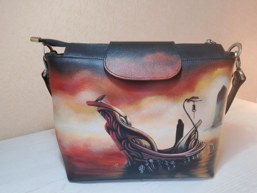 Женская сумка через плечо из натуральной кожи с рисунком ручной работы на заказ "Река смерти" на заказ | Sumnizza фото 2