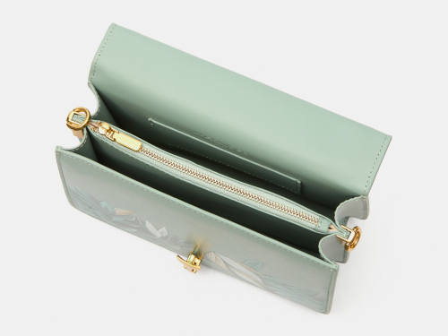 Женская сумка через плечо с рисунком ручной работы "Нежность" ручной работы с рисунком и вышивкой на заказ
 фото 3