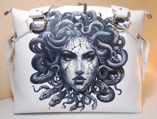 Женская сумка шоппер с рисунком ручной работы "Горгона" - изготовление кожаной женской сумки ручной работы с рисунком | Сумки с принтом на заказ - Sumnizza фото 5