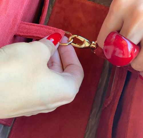 Замшевая сумка шоппер ручной работы с вышивкой и кисточкой «Белый кролик» на заказ - кожаная и замшевая женская сумка шоппер ручной работы с рисунком и вышивкой на заказ фото 6