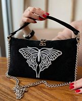 Женская замшевая сумка ручной работы с вышивкой «Бабочка» на заказ