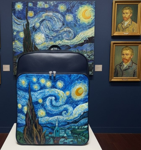 Объемный кожаный рюкзак для путешествий и ноутбука с рисунком ручной работы Звездная ночь, Ван Гог - кожаный рюкзак ручной работы с оригинальным рисунком на заказ |  Sumnizza