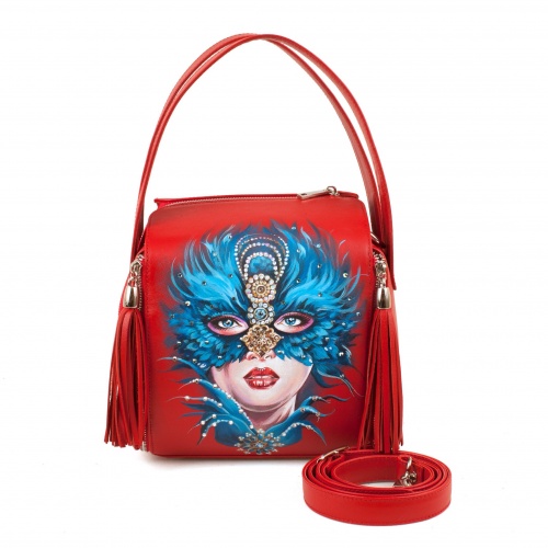 Квадратная Кожаная сумка "Незнакомка" ручной работы с рисунком и вышивкой на заказ
 фото 2