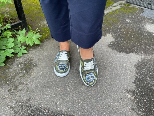 Модные женские кеды "Енотик" - кожаные женские кеды и слипоны ручной работы с рисунком на заказ | Sumnizza фото 3