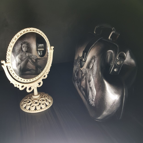 Женский кожаный саквояж "Маргарита и Кот Бегемот" — женская кожаная сумка саквояж ручной работы с рисунком и вышивкой на заказ фото 2