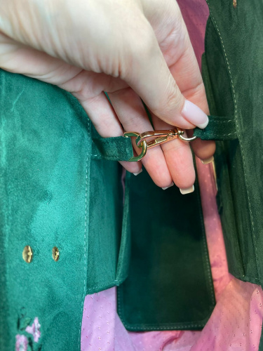 Шоппер из натуральной замши с вышивкой «Лошадка» — ручная работа на заказ - кожаная и замшевая женская сумка шоппер ручной работы с рисунком и вышивкой на заказ фото 4