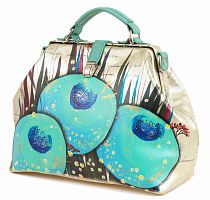 Светлый кожаный саквояж с рисунком "Фэнтези" ручной работы с рисунком и вышивкой на заказ
