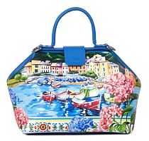 Женская сумка-саквояж из кожи с росписью "Прибрежный городок" ручной работы с рисунком и вышивкой на заказ

