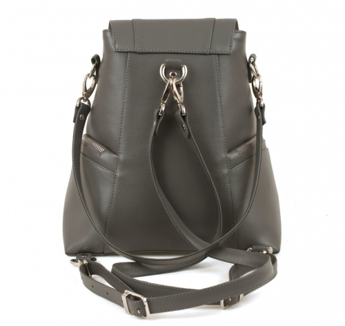 Модная женская сумка-рюкзак с ручной росписью "Совенок" ручной работы с рисунком и вышивкой на заказ
 фото 2