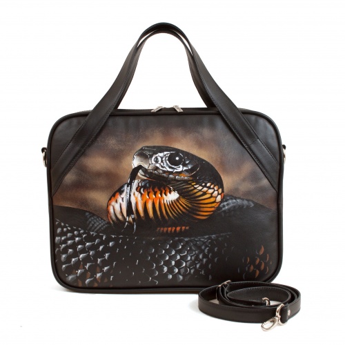 Сумка для ноутбука из натуральной кожи "Укус кобры" с рисунком ручной работы на заказ фото 2