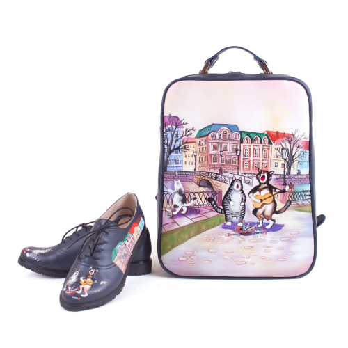 Кожаная сумка рюкзак "Коты артисты" ручной работы с рисунком и вышивкой на заказ
 фото 3