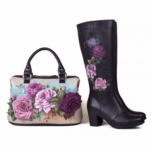 Чёрные сапоги из натуральной кожи "Розы 3D" - кожаные и замшевые женские сапоги ручной работы с рисунком на заказ | Sumnizza фото 2