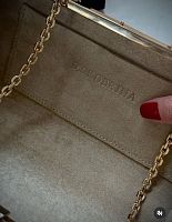 Женская кожаная сумочка клатч бокс ручной работы на фермуаре | Сумка клатч белого цвета с именным тиснением на заказ - купить в Москве и Санкт-Петербурге