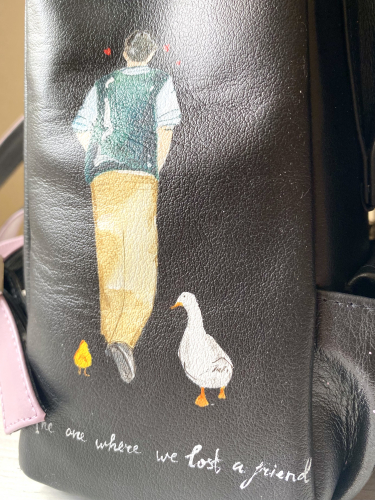 Кожаный рюкзак с рисунком ручной работы по мотивам сериала "Друзья" - изготовление кожаной женской сумки ручной работы с рисунком | Сумки с принтом на заказ - Sumnizza фото 13