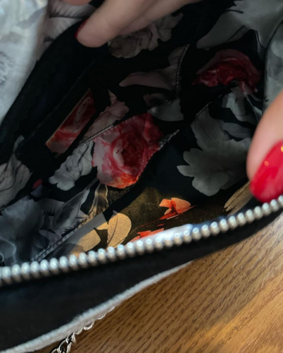 Женская замшевая сумка ручной работы с вышивкой «Бабочка» на заказ | Sumnizza фото 2