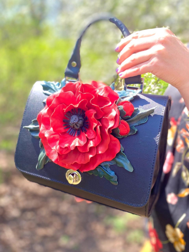 Дамская маленькая сумочка с аппликацией цветок ручной работы «Объемный мак» на заказ | Sumnizza фото 2