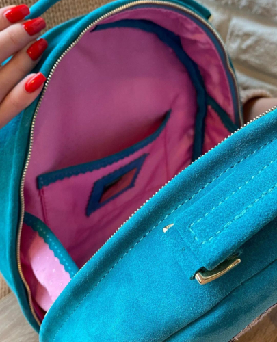 Замшевая сумка полукруг с вышивкой "Карусельная лошадка" на заказ | Sumnizza фото 5