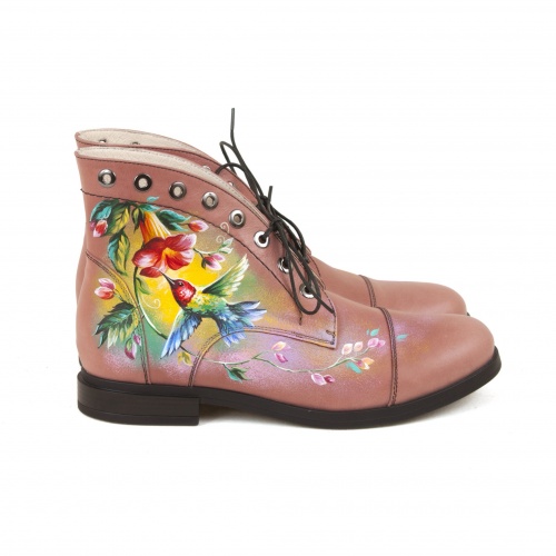 Женские ботинки с люверсами  "Колибри" - кожаные женские ботильоны и балетки ручной работы с рисунком на заказ | Sumnizza фото 2