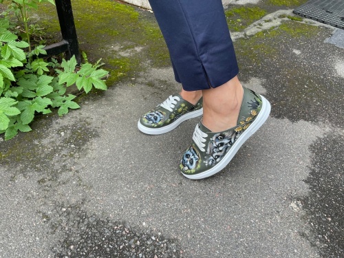 Модные женские кеды "Енотик" - кожаные женские кеды и слипоны ручной работы с рисунком на заказ | Sumnizza фото 5