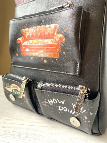 Кожаный рюкзак с рисунком ручной работы по мотивам сериала "Друзья" - изготовление кожаной женской сумки ручной работы с рисунком | Сумки с принтом на заказ - Sumnizza фото 7