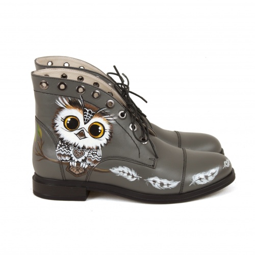 Женские ботинки с ручной росписью  "Совёнок" - кожаные женские ботильоны и балетки ручной работы с рисунком на заказ | Sumnizza фото 4