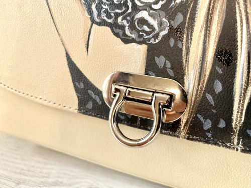 Женская кожаная сумка-портфель с рисунком ручной работы 'Кокетка' - изготовление кожаной женской сумки ручной работы с рисунком | Сумки с принтом на заказ - Sumnizza фото 4