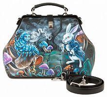 Сумочка саквояж с рисунком ручной работы "Кролик и гусеница" ручной работы с рисунком и вышивкой на заказ
